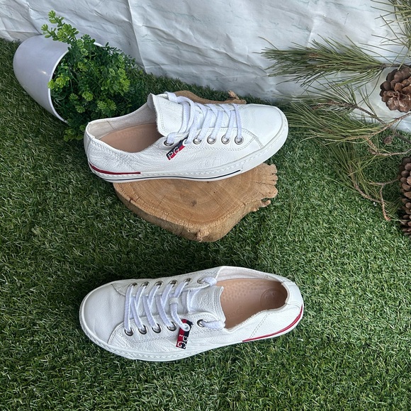 PAUL GREEN Carly White Leather low top sneakers size UK 3US 5.5 gently used
